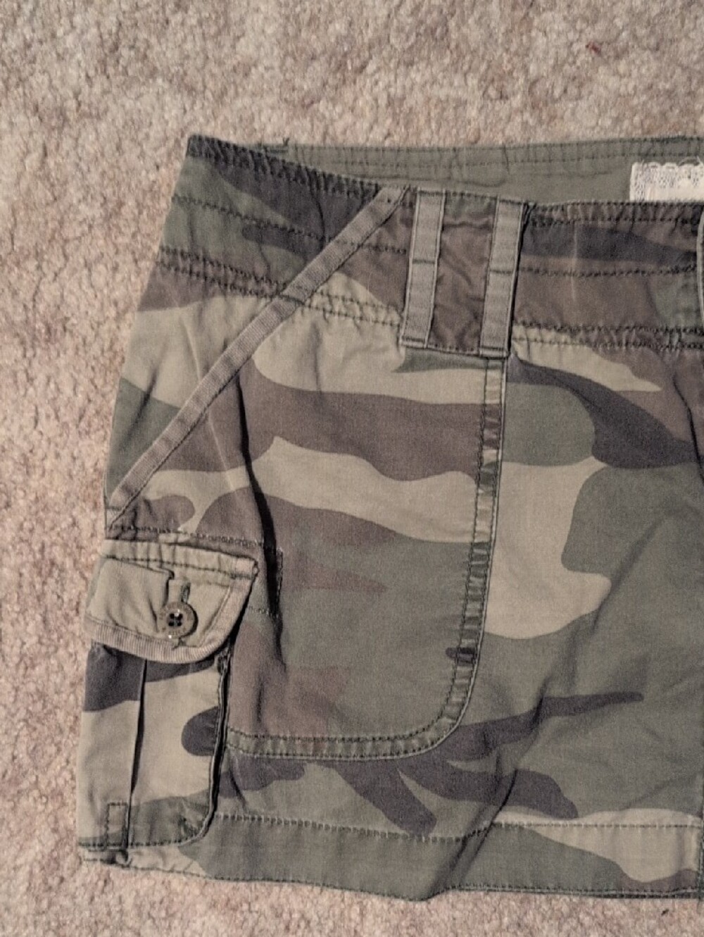 Y2K Abercrombie & Fitch Green Camo Utility Mini Skirt - Picture 5 of 11